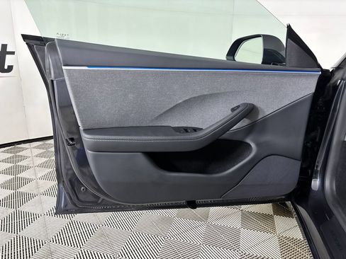 Used 2025 Tesla Model 3 Long Range RWD image 7