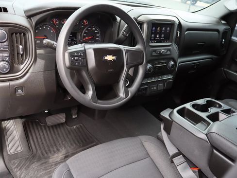 Used 2025 Chevrolet Silverado 2500 Custom w/ Custom Value Package AWD/4WD image 10