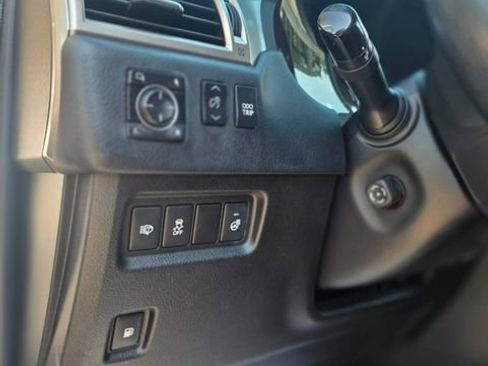 Used 2010 Lexus GX 460 Premium image 32