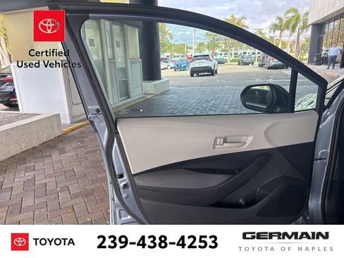 Used 2022 Toyota Corolla LE image 17