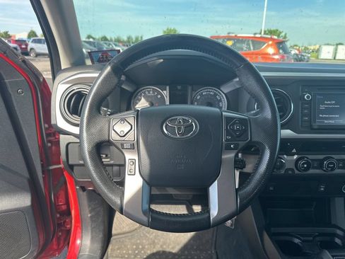 Used 2016 Toyota Tacoma SR5 w/ Towing Package AWD/4WD image 19
