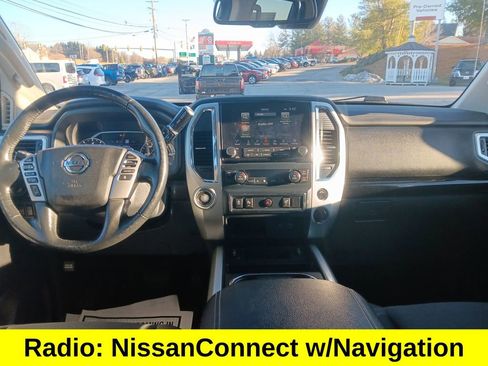 Used 2021 Nissan Titan SV w/ SV Convenience Package image 13