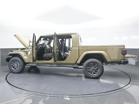 New 2026 Jeep Gladiator Sport image 69