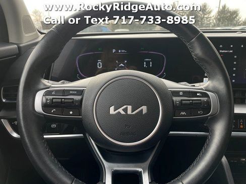 Used 2023 Kia Sportage EX image 11