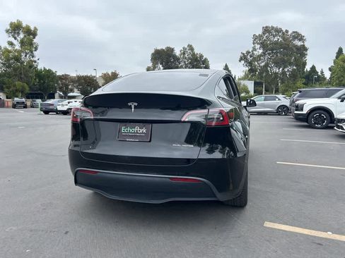 Used 2023 Tesla Model Y Long Range AWD/4WD image 3