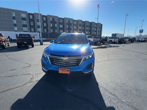 Used 2024 Chevrolet Equinox Premier image 3