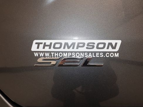 Used 2024 Ford Edge SEL image 34