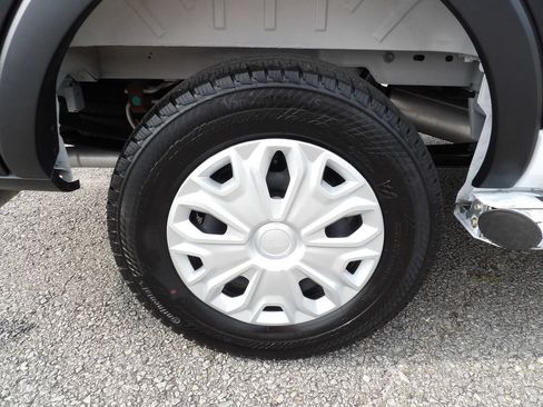 Used 2025 Ford Transit 250 Low Roof w/ Exterior Upgrade Package RWD image 48