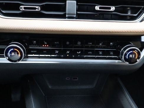 New 2026 Chevrolet Equinox ACTIV image 12