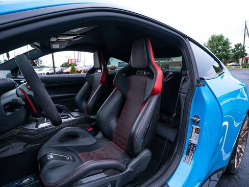 Used 2025 BMW M4 CS AWD/4WD image 33