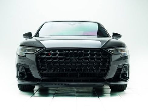 Used 2025 Audi S8 AWD/4WD image 6
