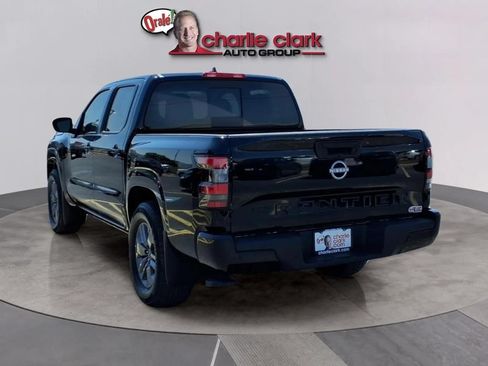 Used 2026 Nissan Frontier SV RWD image 3