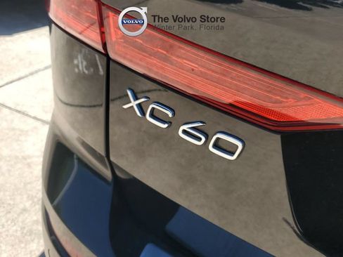 Certified 2023 Volvo XC60 B5 Ultimate w/ Climate Package AWD/4WD image 7