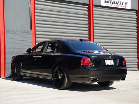 Used 2018 Rolls-Royce Ghost RWD image 9