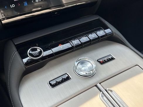 New 2025 Lincoln Navigator Reserve w/ Jet Appearance Package image 31