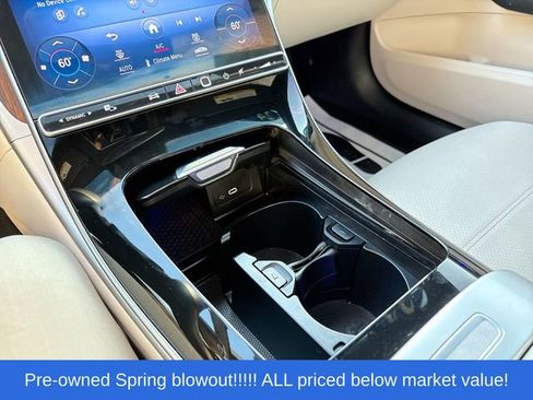 Used 2024 Mercedes-Benz C 300 Sedan image 27
