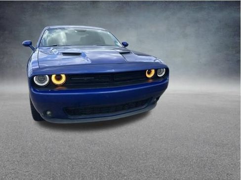 Used 2018 Dodge Challenger SXT Plus RWD image 3