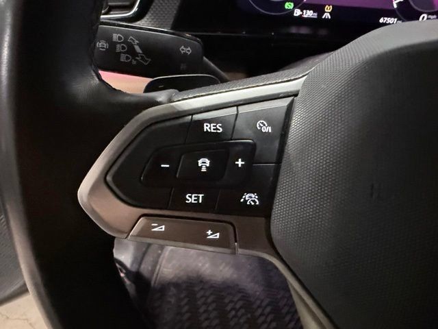 Used 2024 Volkswagen Atlas Cross Sport SEL R-Line AWD/4WD image 25