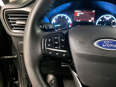 Used 2022 Ford Escape SE w/ Cold Weather Package image 22