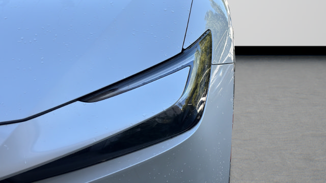 Used 2024 Toyota Prius XLE FWD image 32