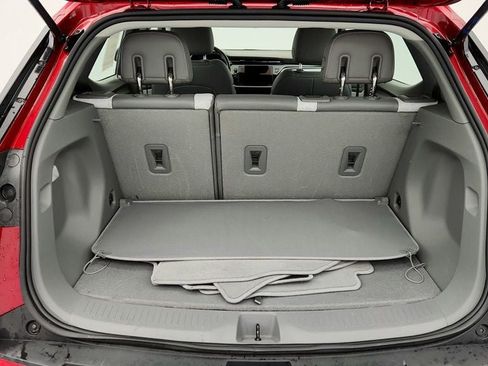 Used 2023 Chevrolet Bolt EUV Premier image 22