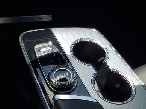 Certified 2024 Cadillac Lyriq Tech RWD image 29