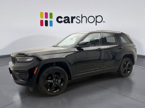 Used 2023 Jeep Grand Cherokee Altitude AWD/4WD image 1