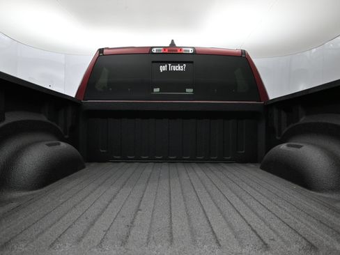 Used 2020 RAM 1500 Laramie w/ Sport Appearance Package AWD/4WD image 7