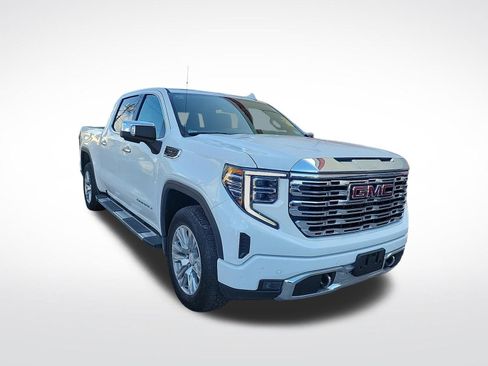 Used 2023 GMC Sierra 1500 Denali AWD/4WD image 3