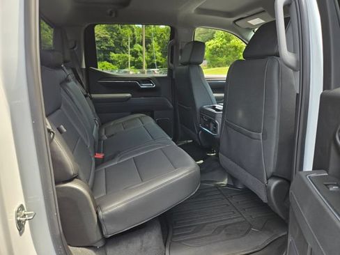 Used 2025 GMC Sierra 1500 SLT w/ SLT Premium Plus Package AWD/4WD image 22