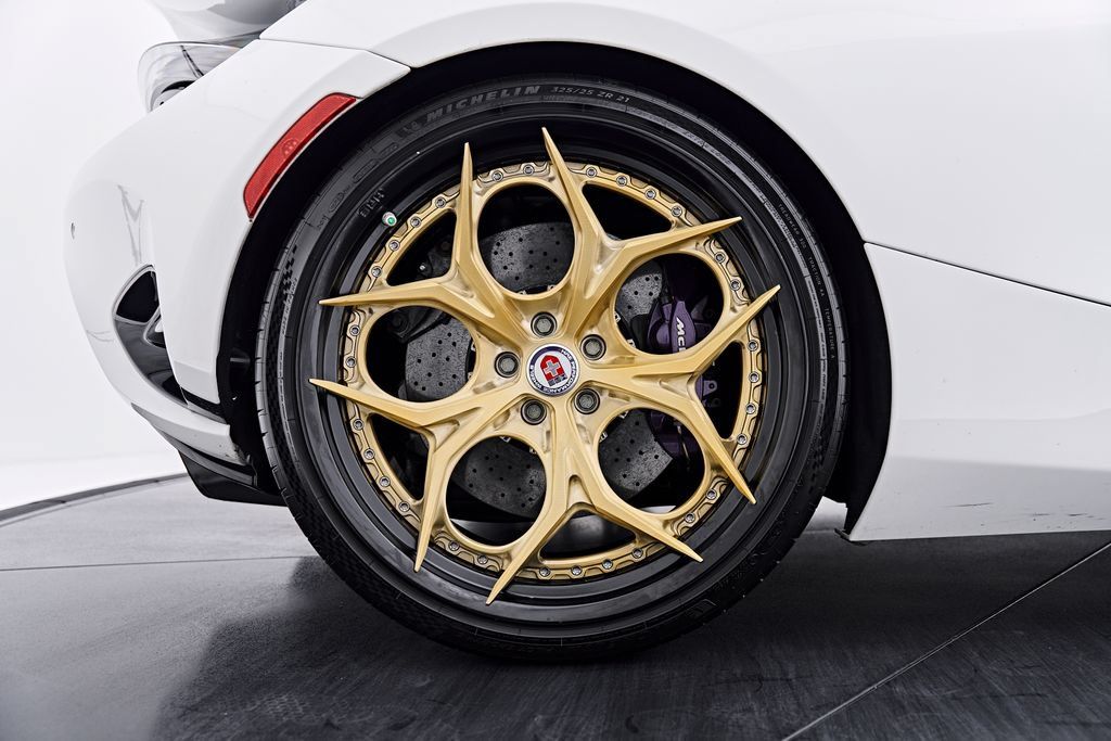Used 2025 McLaren 750S Spider RWD image 38