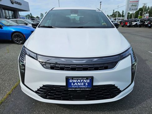 New 2027 Chrysler Pacifica Select AWD/4WD image 8
