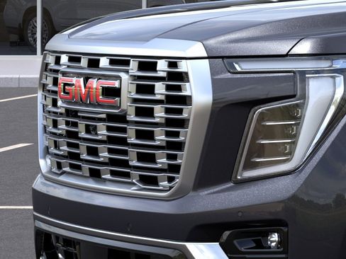 New 2026 GMC Yukon Denali w/ Advanced Technology Package AWD/4WD image 13