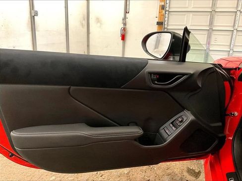 Used 2023 Toyota GR86 Premium w/ ALL Weather Mat Package (TMS) RWD image 22