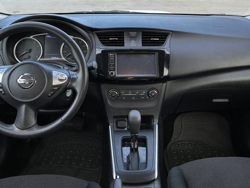 Used 2019 Nissan Sentra S w/ Exterior Package FWD image 9