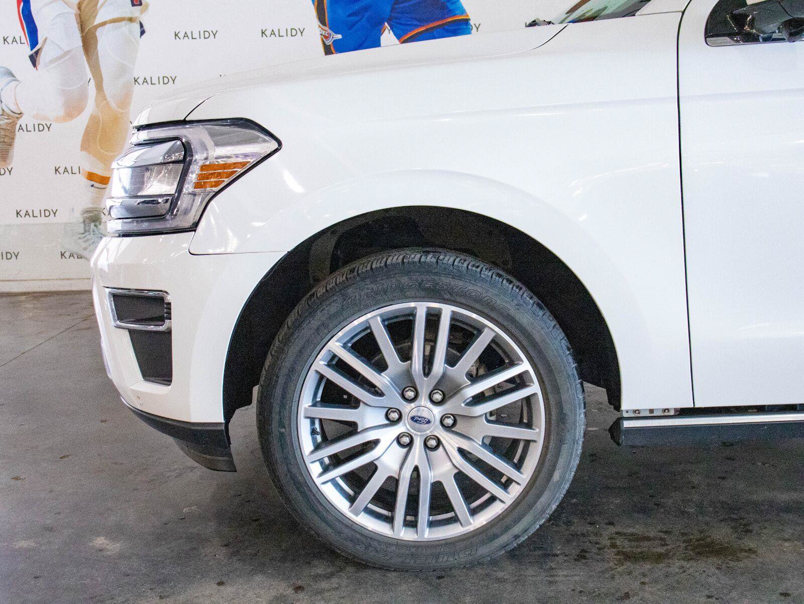 Used 2023 Ford Expedition Max Limited AWD/4WD image 17