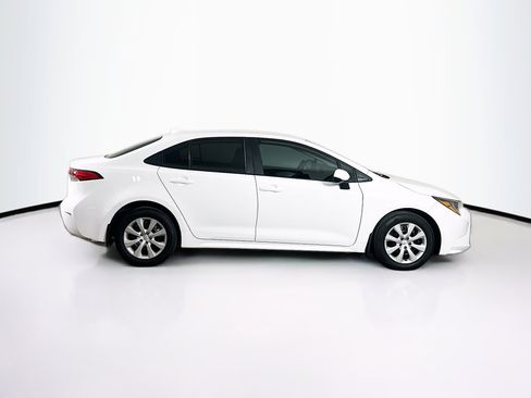 Used 2025 Toyota Corolla LE image 10