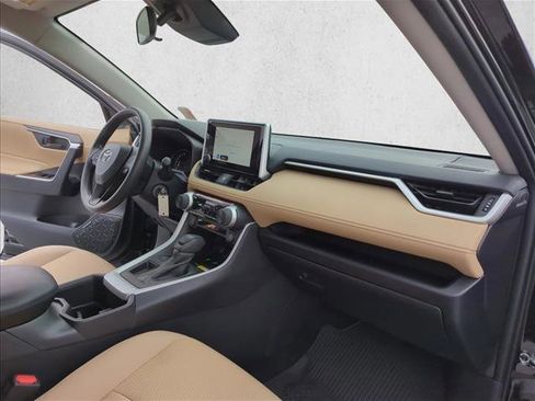 Used 2025 Toyota RAV4 LE image 26