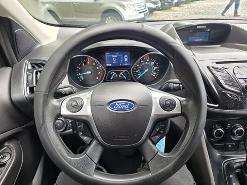 Used 2014 Ford Escape SE FWD image 15