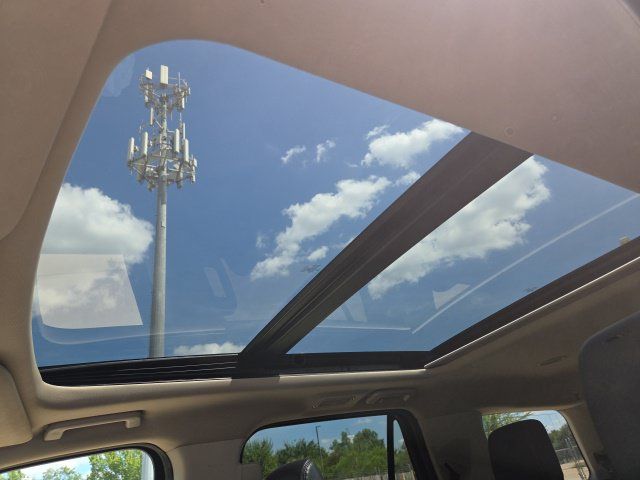 Used 2024 Ford Expedition XLT RWD image 5