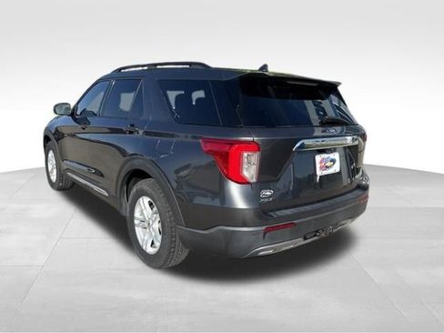 Used 2020 Ford Explorer XLT w/ Equipment Group 202A AWD/4WD image 5