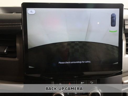 Used 2024 Ford Expedition Max XLT image 6