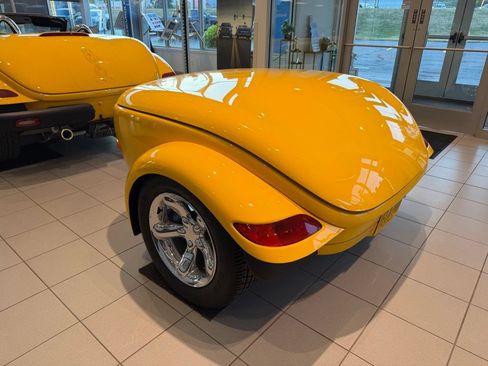 Used 2002 Chrysler Prowler RWD image 20