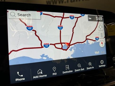 Used 2024 Mitsubishi Outlander 4WD Plug-In Hybrid image 16