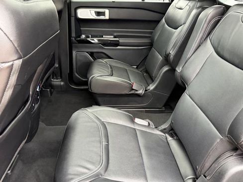 Used 2024 Ford Explorer ST w/ Equipment Group 401A image 30