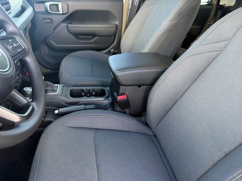 New 2026 Jeep Gladiator Sport image 17