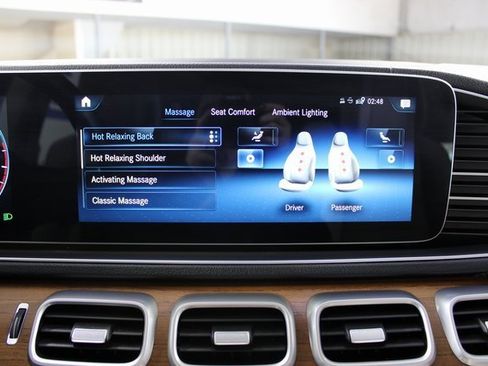 Used 2022 Mercedes-Benz GLS 580 4MATIC image 31