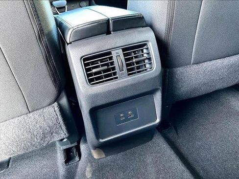 Used 2023 Nissan Rogue SV image 25