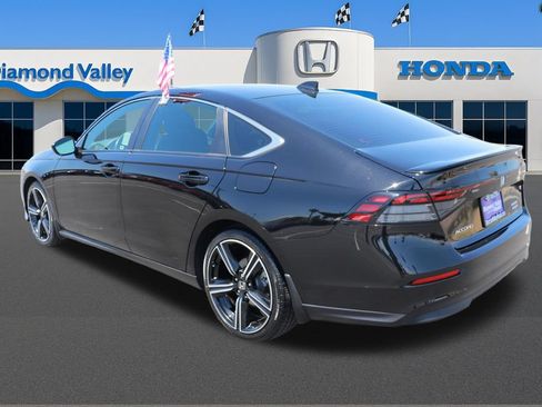 Used 2025 Honda Accord Sport image 4