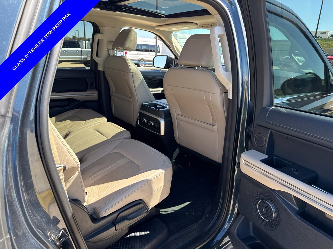 Used 2024 Ford Expedition Max Limited RWD image 14